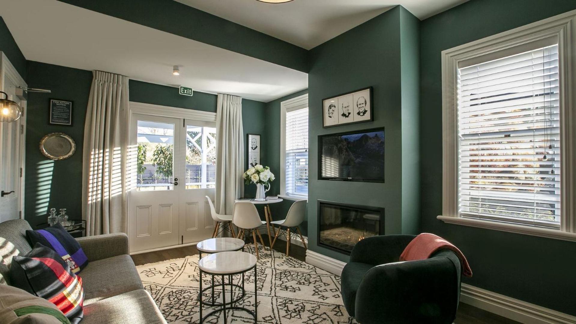 The Vicarage Geraldine Apartment ภายนอก รูปภาพ